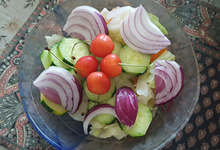 サラダの中の野菜