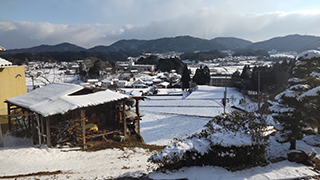 雪の日の須々万