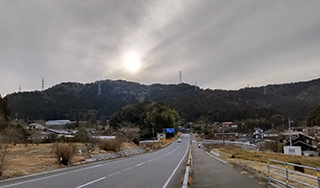 万福寺山に陽が沈む