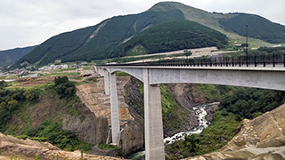 新阿蘇大橋